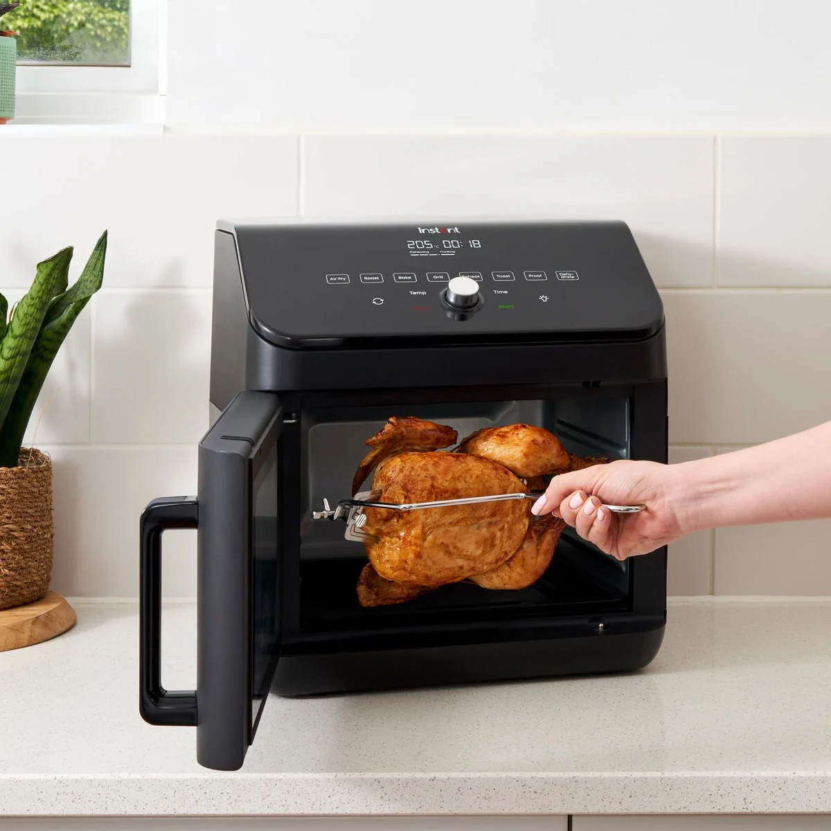 Four air fryer Instant 13 L avec tournebroche, photo 2